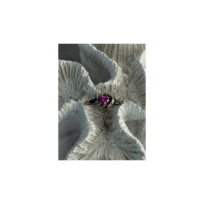 925 Sterling Silver Pink Topaz Heart Ring Size 6