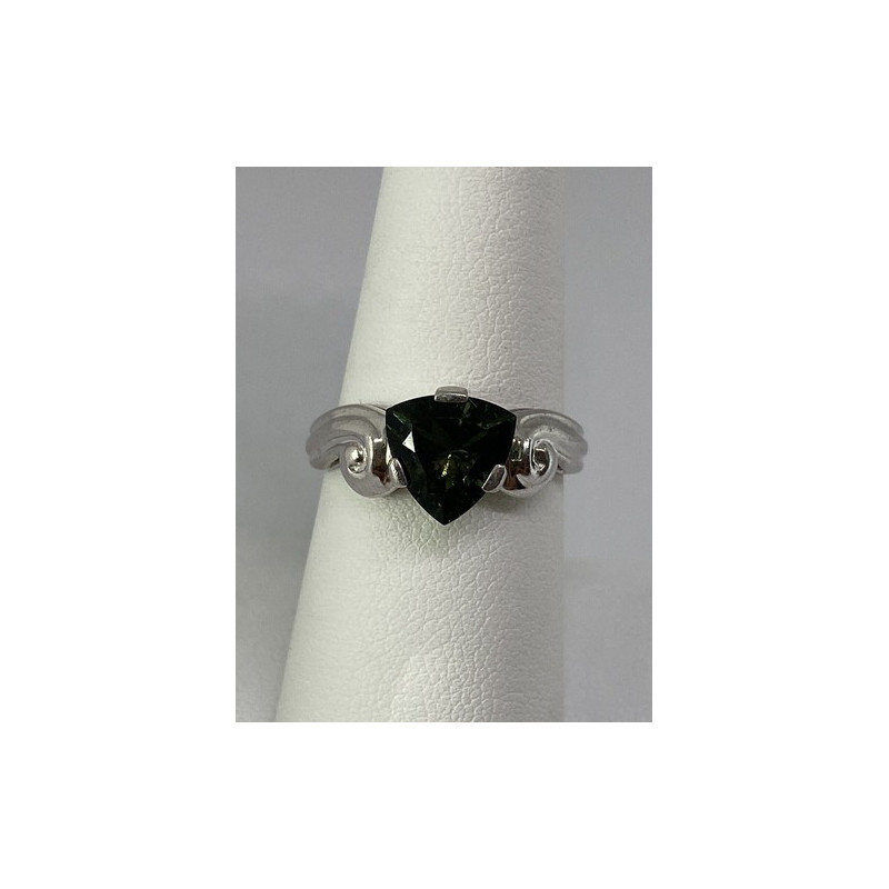 925 Sterling Silver CZ Ring Size 7.75