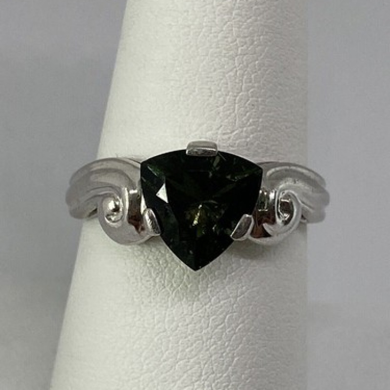 925 Sterling Silver CZ Ring Size 7.75