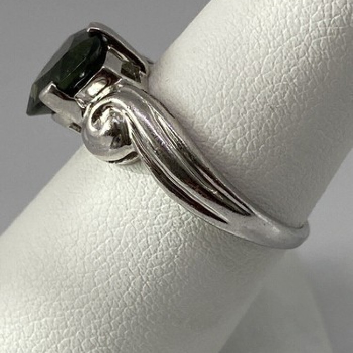 925 Sterling Silver CZ Ring Size 7.75