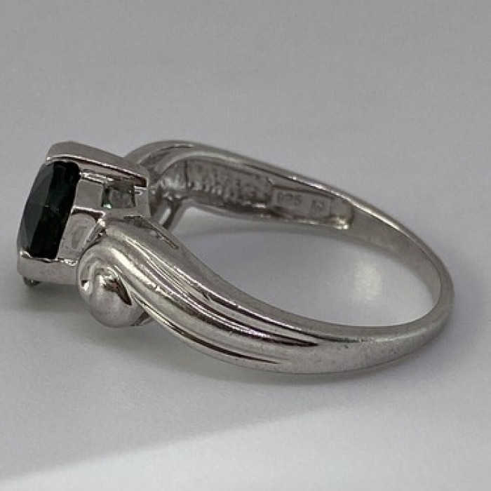 925 Sterling Silver CZ Ring Size 7.75