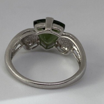 925 Sterling Silver CZ Ring Size 7.75