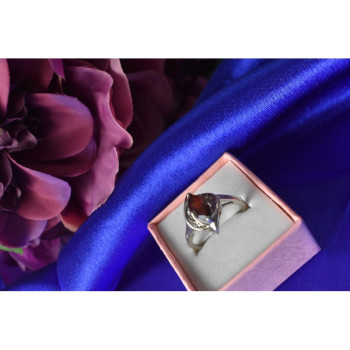 925 Sterling Silver Garnet Ring Size 6.5