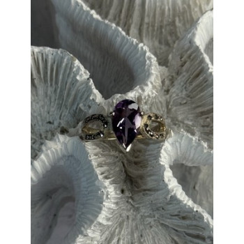 925 Sterling Silver Amethyst & Marcasite Ring Size 7.5