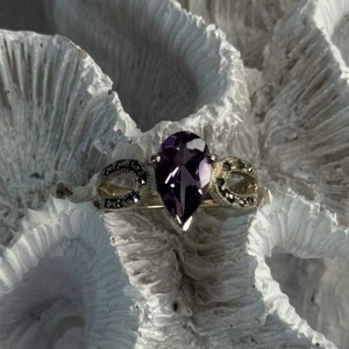 925 Sterling Silver Amethyst & Marcasite Ring Size 7.5