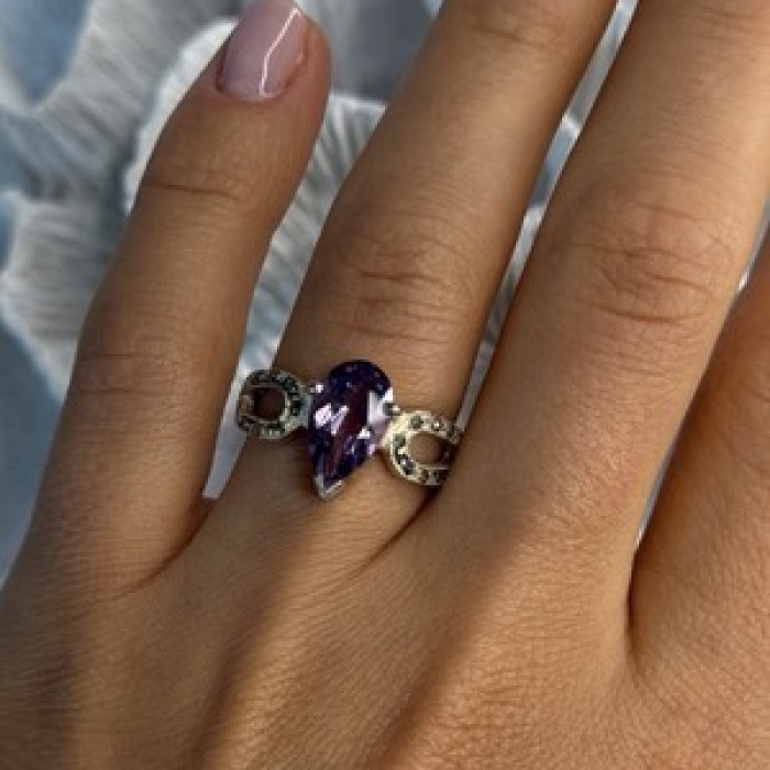 925 Sterling Silver Amethyst & Marcasite Ring Size 7.5