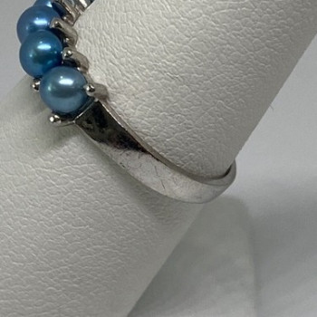 925 Sterling Silver With Simulated Teal Colored Pearls Ring Size-7