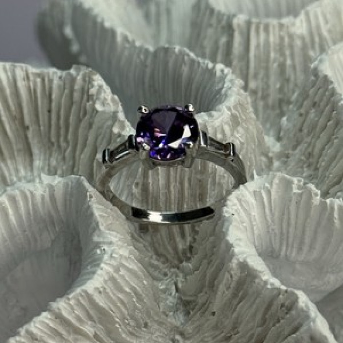 925 Sterling Silver Purple & White Spinel Ring Size 6.5