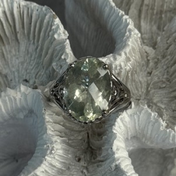 925 Sterling Silver Pale Green Amethyst Ring Size 7