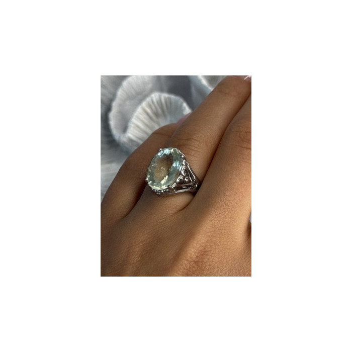925 Sterling Silver Pale Green Amethyst Ring Size 7