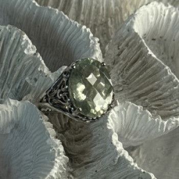 925 Sterling Silver Pale Green Amethyst Ring Size 7