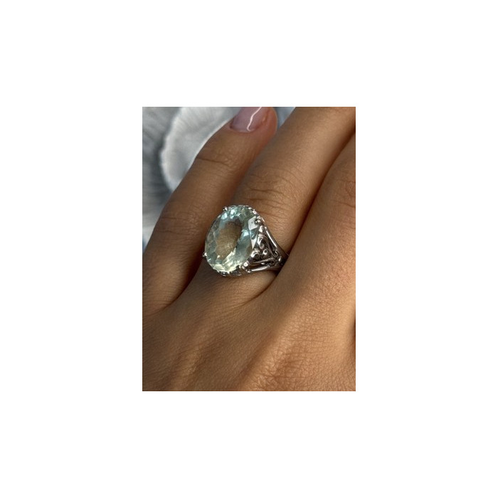 925 Sterling Silver Pale Green Amethyst Ring Size 7