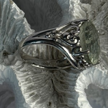 925 Sterling Silver Pale Green Amethyst Ring Size 7