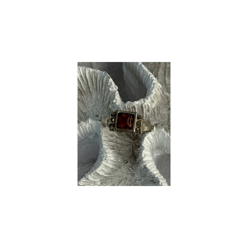 925 Sterling Silver Amber & Marcasite Ring Size 6.5