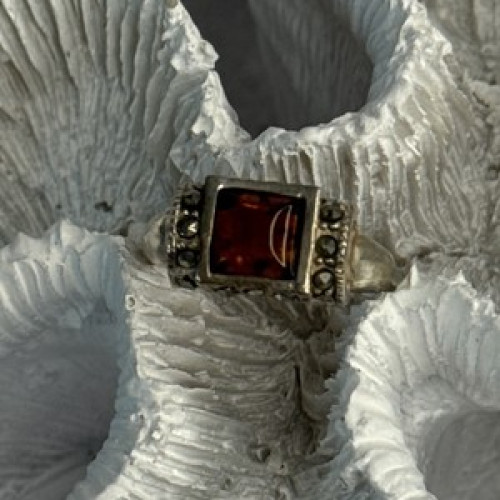 925 Sterling Silver Amber & Marcasite Ring Size 6.5