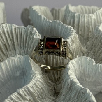 925 Sterling Silver Amber & Marcasite Ring Size 6.5
