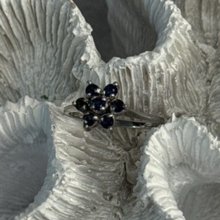 925 Sterling Silver Sapphire Flower Ring Size 6