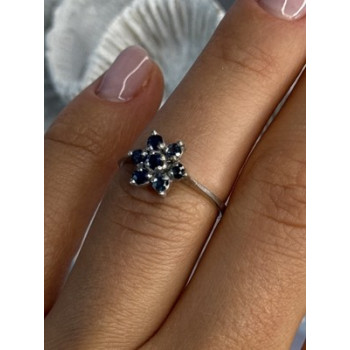 925 Sterling Silver Sapphire Flower Ring Size 6
