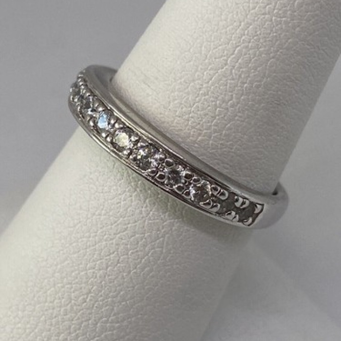 925 Sterling Silver CZ Ring Size 7.75