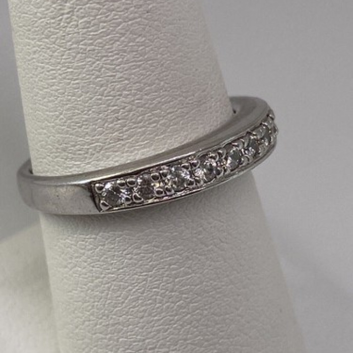925 Sterling Silver CZ Ring Size 7.75