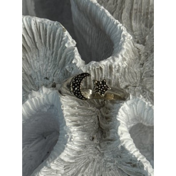 925 Sterling Silver Moon & Star Marcasite Ring Size 8