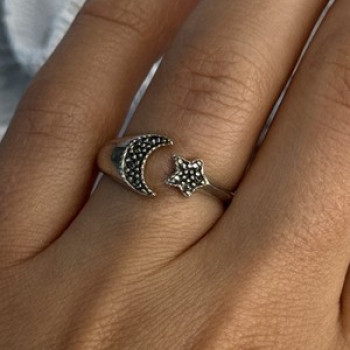 925 Sterling Silver Moon & Star Marcasite Ring Size 8