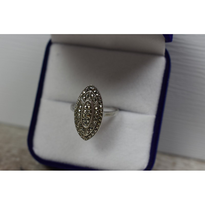 925 Sterling Silver Marcasites Ring Size 6.5