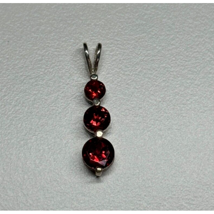 925 Sterling Silver Garnet Pendant