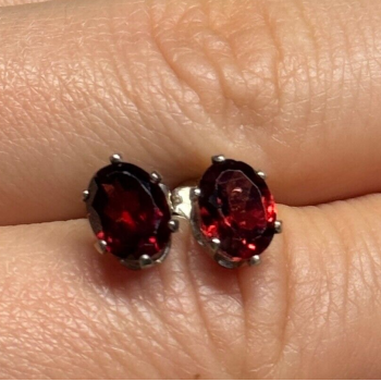 925 Sterling Silver Garnet Earrings