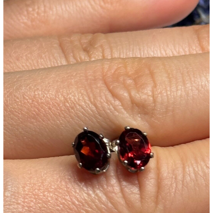925 Sterling Silver Garnet Earrings