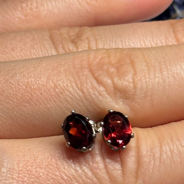 925 Sterling Silver Garnet Earrings