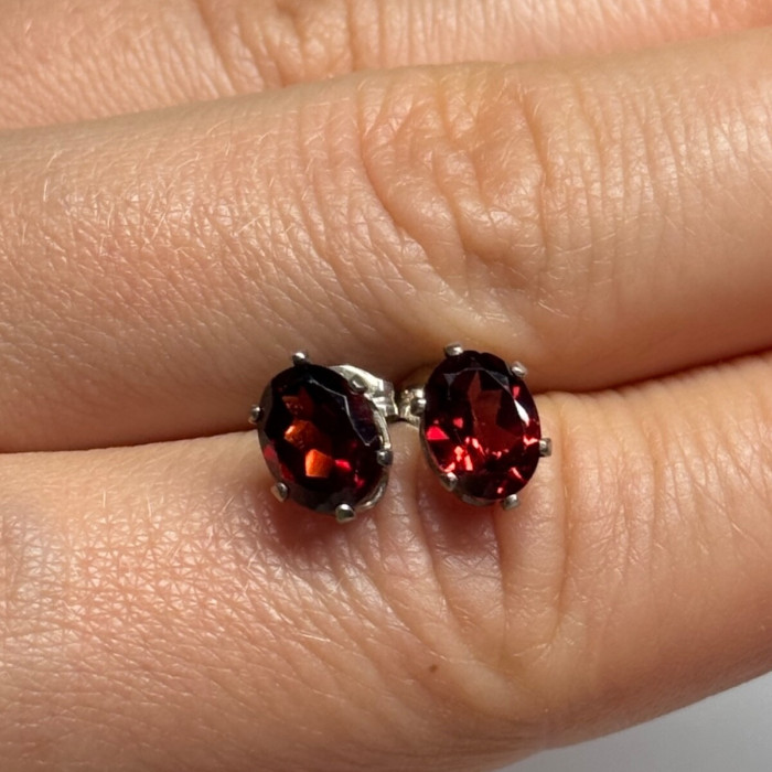 925 Sterling Silver Garnet Earrings