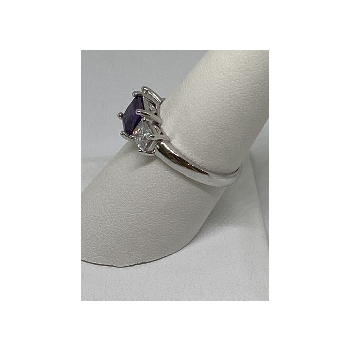 925 Sterling Silver CZ Ring Size 8