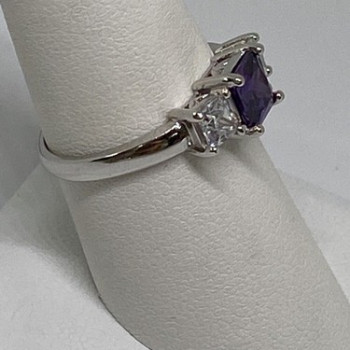 925 Sterling Silver CZ Ring Size 8