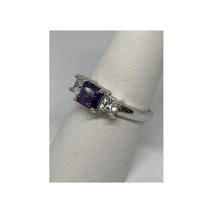 925 Sterling Silver CZ Ring Size 8