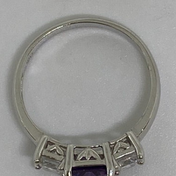 925 Sterling Silver CZ Ring Size 8