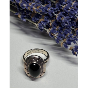 925 Sterling Silver Onyx Ring Size 8.5