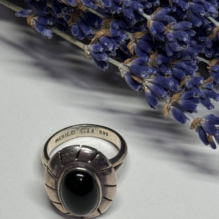 925 Sterling Silver Onyx Ring Size 8.5