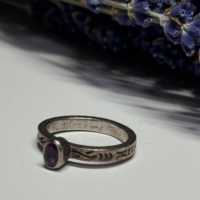 925 Sterling Silver Amethyst Ring Size 6