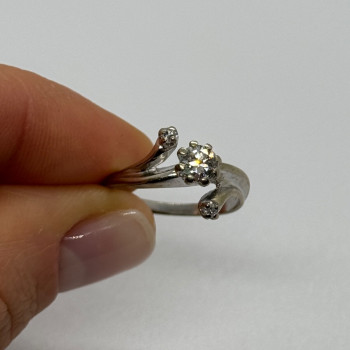 14K White Gold Diamonds Ring Size 5.5