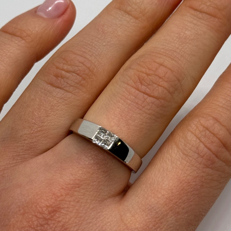 14K White Gold Diamonds Ring Size 7