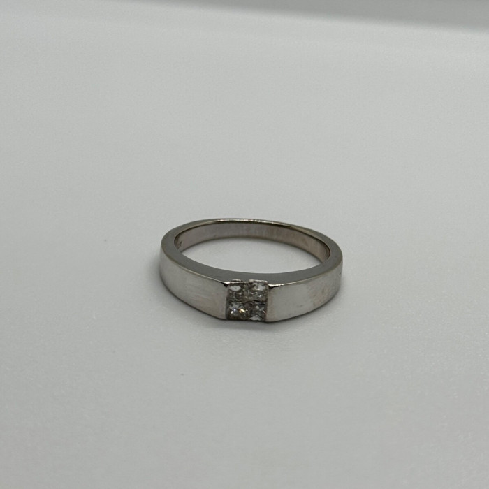14K White Gold Diamonds Ring Size 7