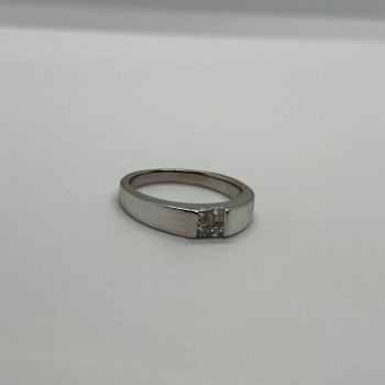 14K White Gold Diamonds Ring Size 7