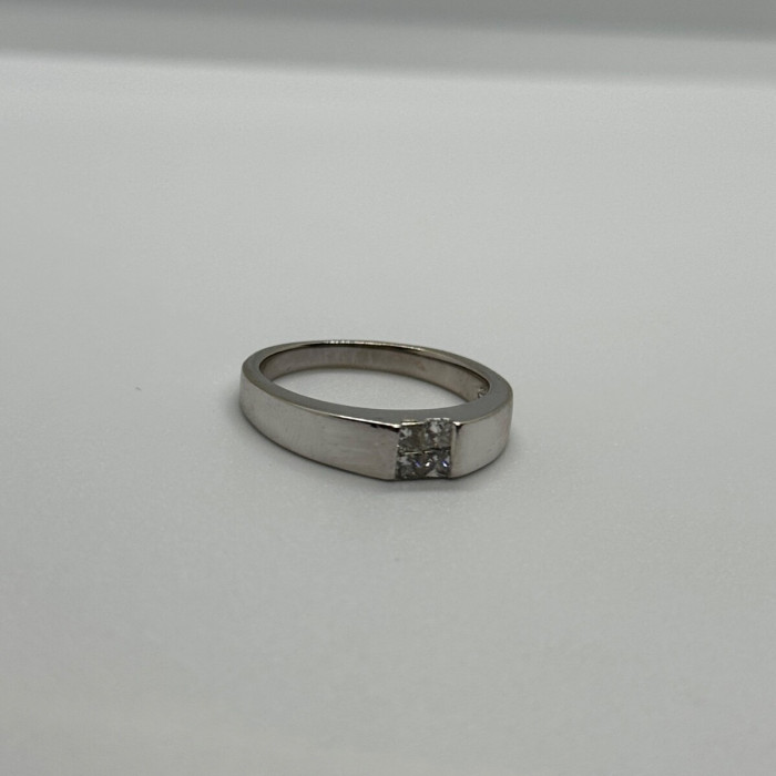 14K White Gold Diamonds Ring Size 7