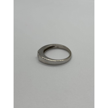 14K WHITE GOLD  DIAMONDS RING SIZE 7