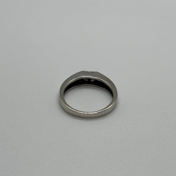 14K White Gold Diamonds Ring Size 7