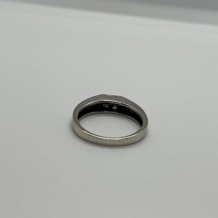14K White Gold Diamonds Ring Size 7