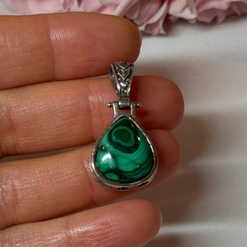 925 Sterling Silver Green Agate Pendant Length 1.4 Inch