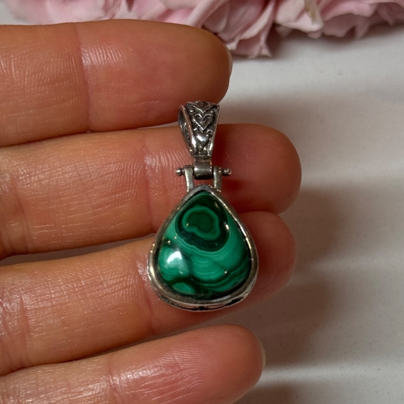 925 Sterling Silver Green Agate Pendant Length 1.4 Inch