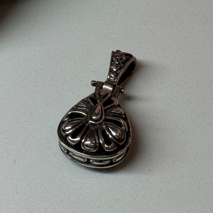 925 Sterling Silver Green Agate Pendant Length 1.4 Inch
